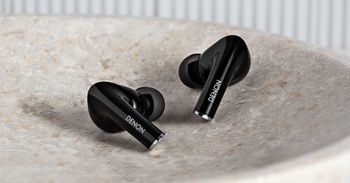 デノン初の完全ワイヤレス・インイヤーヘッドホンAH-C830NCW、AH-C630W